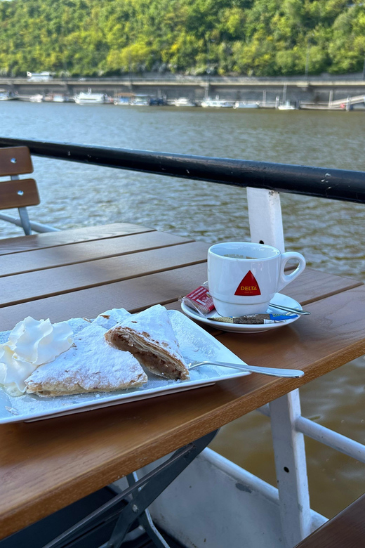 1 hour boat cruise with fragrant coffee and homemade strudel - Price and Value: $20 for a 1-Hour Cruise Plus Coffee and Strudel