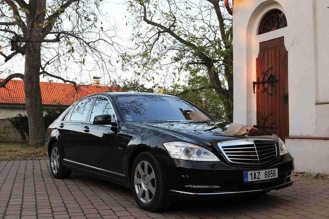 1-way Prague to Vilshofen private transfer - up to 7 passengers - Luggage help and door-to-door value for real travel days