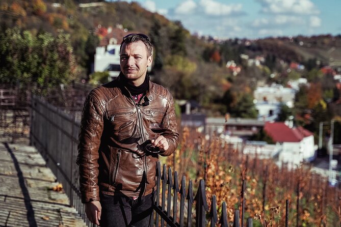 2.5-Hour Prague Wine Tasting Walking Tour - Meeting near Charles Bridge, then getting oriented
