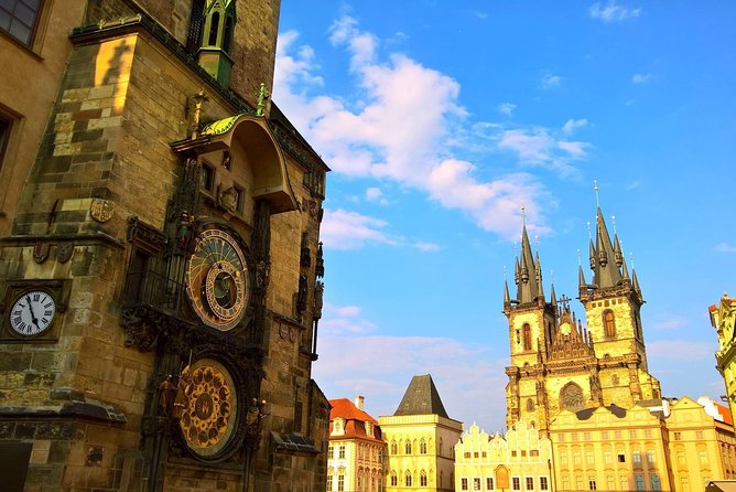 2:5-Hour Walking Tour of Old Town Prague with Boat Ride - The Jewish Quarter stops: synagogues, cemetery context, and why it matters