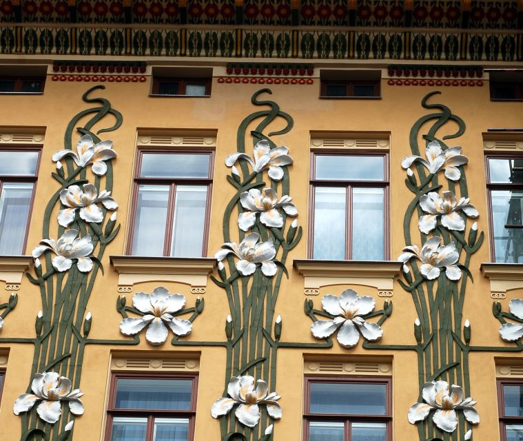 3-Hour Brno Themed Walking Tours - Guide Quality And Group Size: The Real Difference Maker