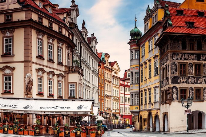 Airport Transfer: Prague Airport PRG to Prague by Luxury Van - From PRG arrivals to Prague center, without the guessing