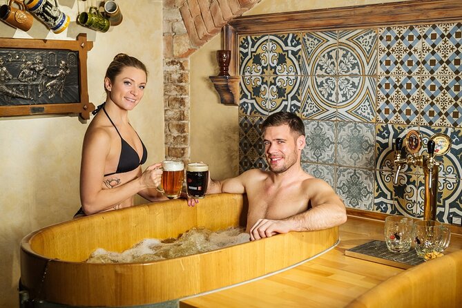 Beer bath Spa for 2 people/ 1 tub - 1,5 hour Activity in Prague - Prague beer bath for two, in a private room