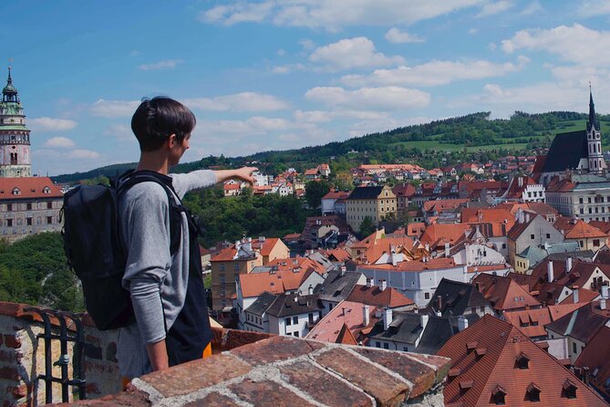 Best of Cesky Krumlov Old Town and Castle Exteriors - Hotel Pickup and the Namesti Svornosti Start Point