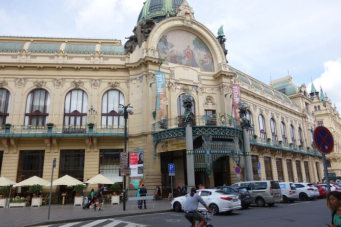 Best of Prague - City walking tour with Czech Cuisine Lunch - A 5-hour walk built around getting your bearings