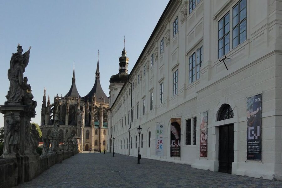 Bone Church and Kutna Hora Private Tour from Prague - Should you book this Bone Church and Kutná Hora private tour?