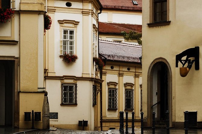 Brno Historical Walking Tour - Group Size, Pace, and Timing: How to Choose Your Departure Time