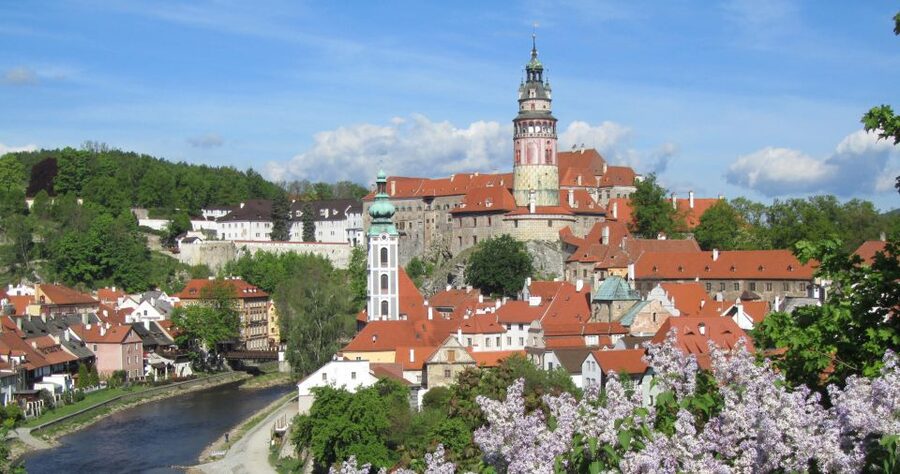 Český Krumlov: 2 Hour Private Walking Tour with Guide - Barber’s Bridge and Cloak Bridge, for river views and real medieval drama