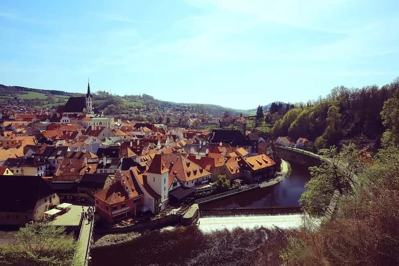 Cesky Krumlov: Express Walk with a Local in 60 minutes - What to bring so the hour feels easy