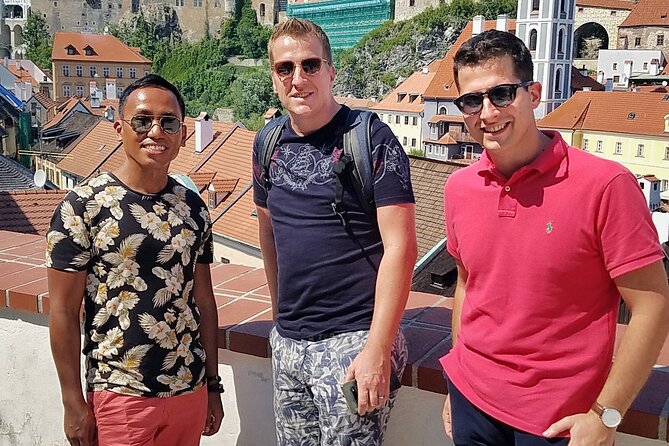 Český Krumlov Free Tour - Group size, comfort, and who this tour suits best