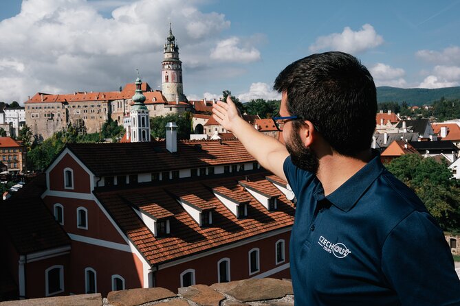 Český Krumlov & Holašovice UNESCO Village Small Group Day Tour - Key Things You’ll Notice on This Český Krumlov and Holašovice Day Tour