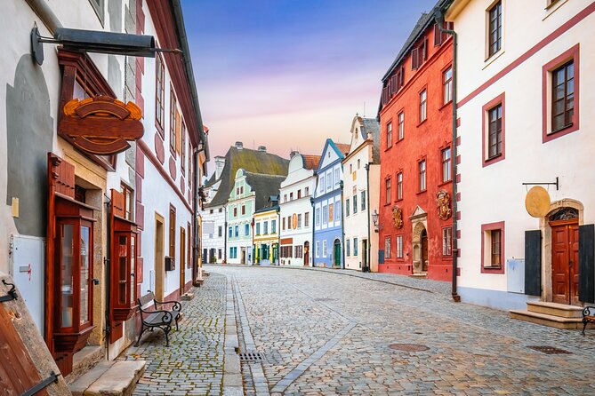 Český Krumlov & Holašovice UNESCO Village Small Group Day Tour - Holašovice UNESCO Village, Where the Day Gets Quiet
