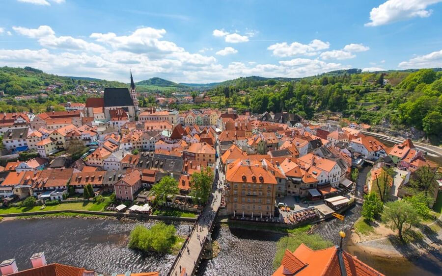 Cesky Krumlov: Insta-Perfect Walk with a Local - Castle Tower viewpoints and Zámok Český Krumlov: photos with context
