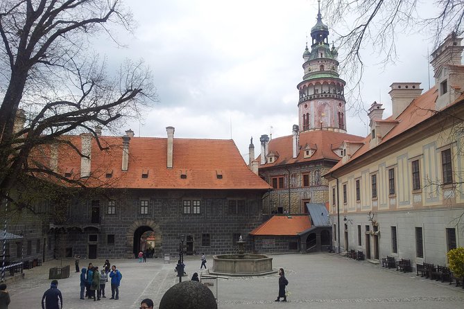 Cesky Krumlov One Day Trip from Prague by bus - Should You Book This Day Trip to Český Krumlov?