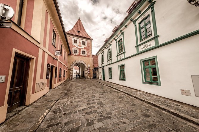 Cesky Krumlov One Day Trip from Prague by bus - FAQ