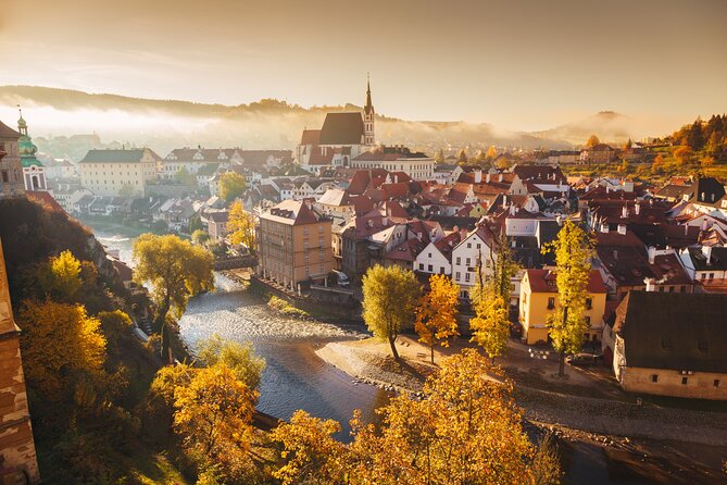 Cesky Krumlov Tour 4 hours - Historic Center walking circuit, where the town’s layers show up