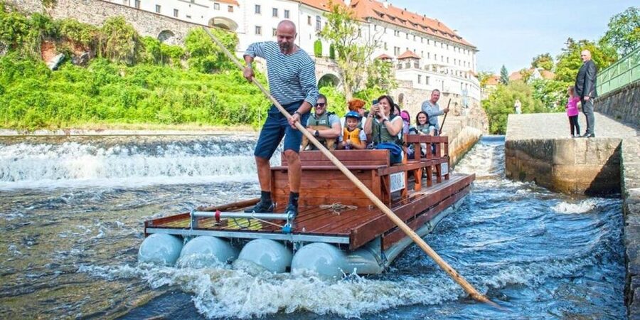 Český Krumlov: Wooden Raft River Cruise - Egon Schiele Art Centrum and the River’s Role in the Town’s Story