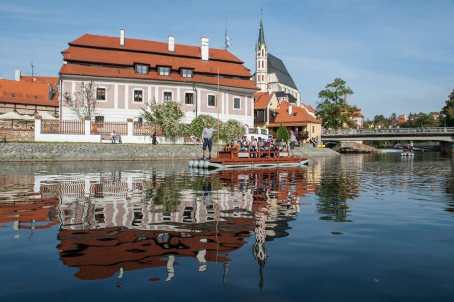 Český Krumlov: Wooden Raft River Cruise - Pricing and Value: Is $35 Worth a 50-Minute Cruise?