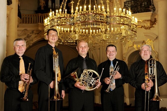 Classical Concert in St. Nicholas Church - St. Nicholas Church: the real star of this Prague concert