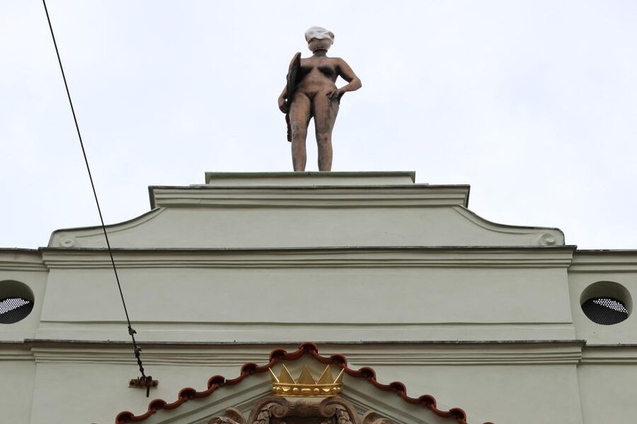 Contemporary art tour in Prague: the works of David Černý - Who this tour suits best
