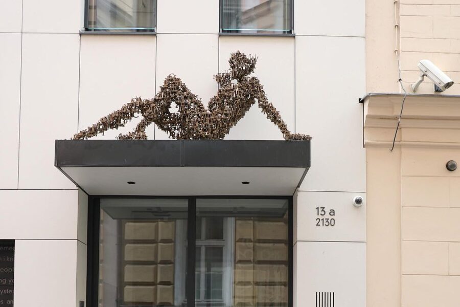 Contemporary art tour in Prague: the works of David Černý - FAQ
