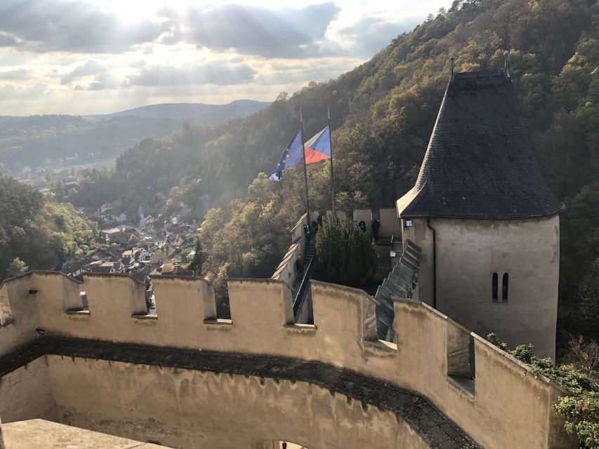 Coutryside bike tour to Karlstejn Castle. - The Vltava and Berounka ride: why flat can be the best kind of effort