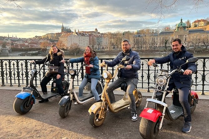 Create your own route on eScooter and enjoy Prague on wheels! - Old Town Hall area details: quick hits without turning into a queue marathon