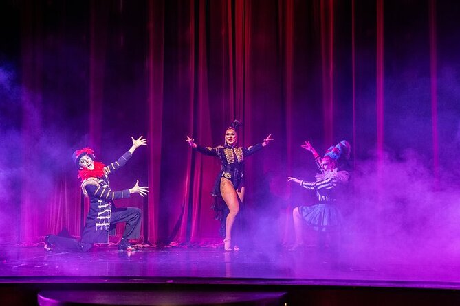 Czech Cabaret Show - Costumes and choreography: why the visual details matter