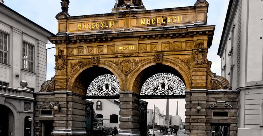 Day trip to Pilsner Urquell brewery and Bohemian glassworks - Prague Pickup and the 9-Hour Pace You Actually Want