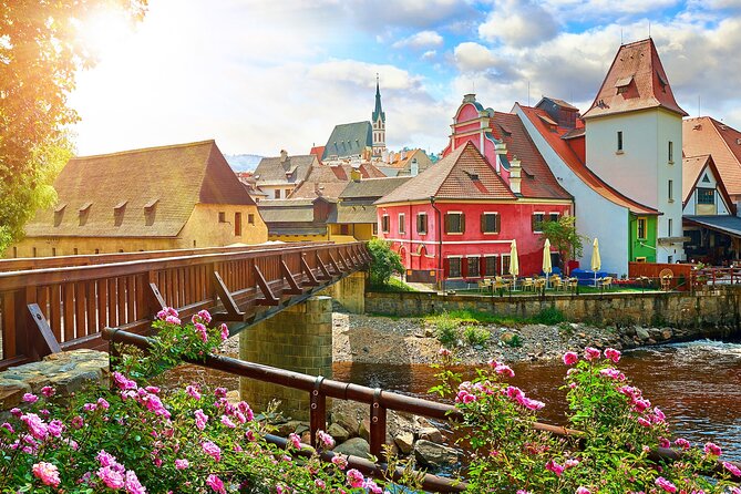 Day Trip to the Fairytale Town of Cesky Krumlov - Key highlights to watch for
