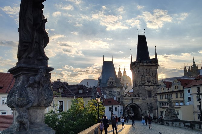 Discover Prague Private Tour - 3 hours - Charles Bridge and the Jewish Quarter: big icons with real street feel