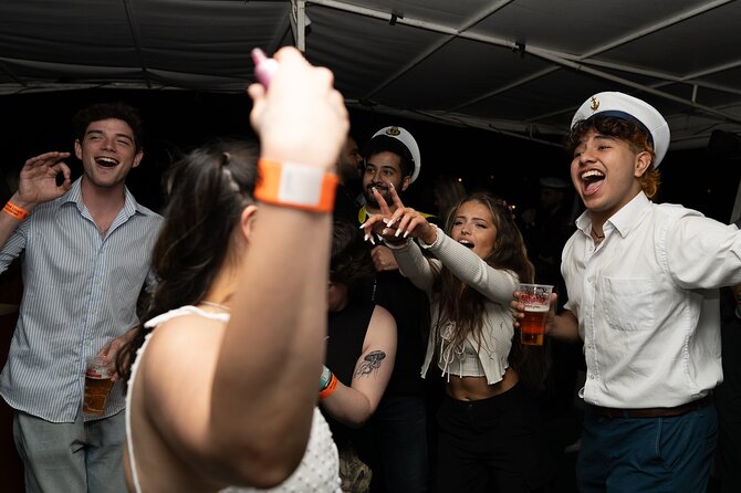 Drunken Monkey Prague Boat Party w/ 2hr Open Bar, DJ & Club Entry - Price and value: why $28.90 can work