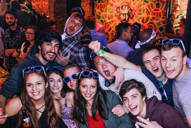 Drunken Monkey Pub Crawl with Open Bar & Club Entry - Crowd Size and Group Control: The Hidden Variable