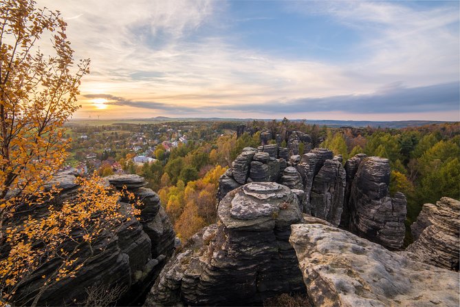 Elbe Canyon & Narnia Movie Locations Day Trip - Timing, group size, and how the van keeps you sane