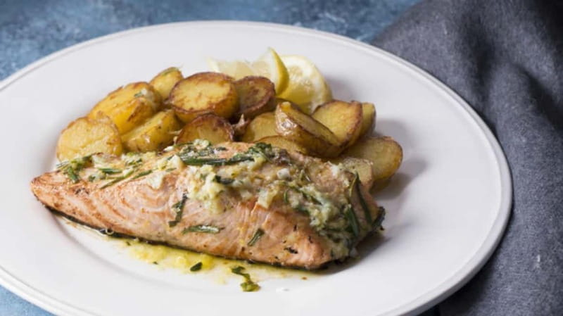 Evening cruise through Prague with 3-course served menu - Key things to know before you go