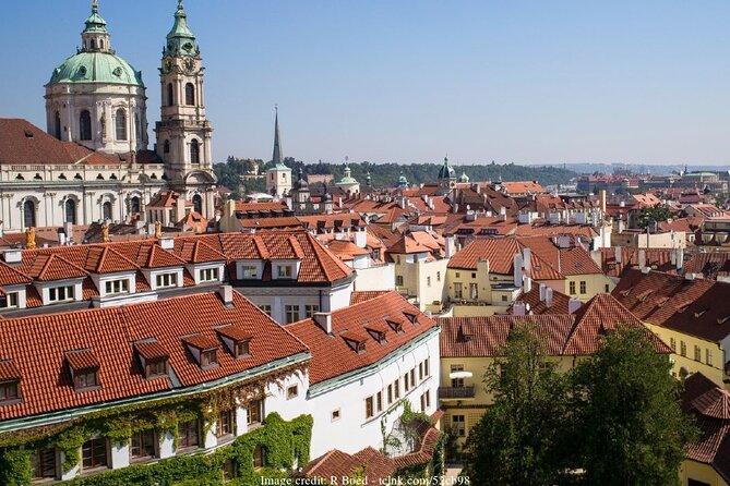 Explore the Historic Prague Castle: Private Half-Day Walking Tour - What the Guide Experience Looks Like in Practice