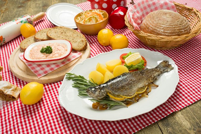 Folklore Dinner with Unlimited Drinks 4course Menu - The 4 courses, what you are likely to eat