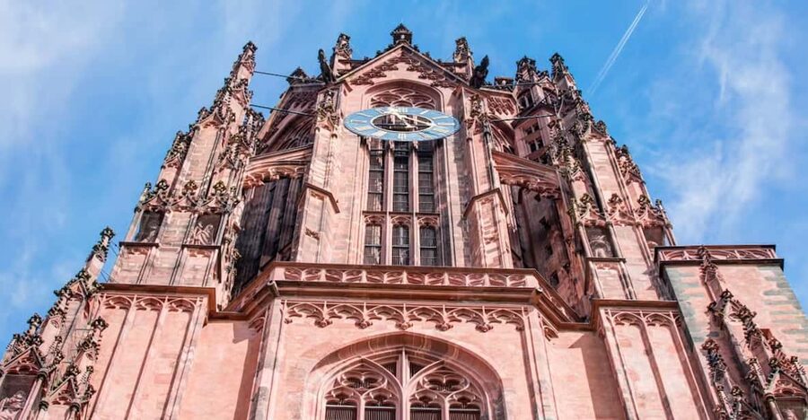 Frankfurt: Guided tour of Frankfurt - Price and value for a guided 2-hour orientation