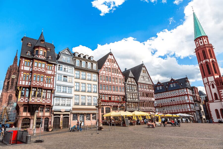 Frankfurt: Guided tour of Frankfurt - Who this tour suits best