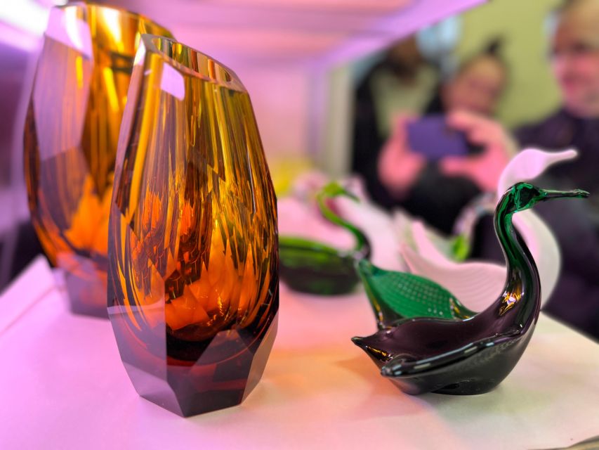 From Prague: Bohemian Glass Crystal Private Tour with Lunch - How much walking, and who this private format really helps
