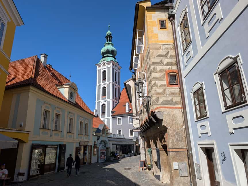 From Prague: Český Krumlov & Holašovice Village Day Tour - Your Cesky Krumlov Free Time: How to Use It Without Missing the Best Stuff