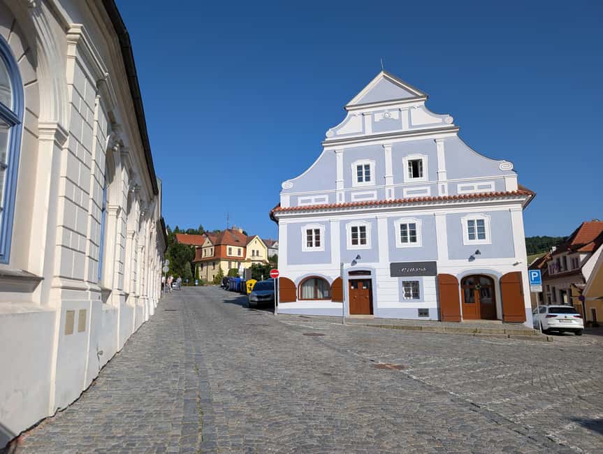 From Prague: Český Krumlov & Holašovice Village Day Tour - What to Bring, What to Skip, and How to Prepare Like a Pro