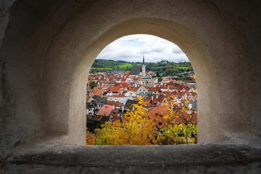 From Prague: Český Krumlov & Holašovice Village Day Tour - Cesky Krumlov Castle Area Walk: Views, Details, and Less-Obvious Corners