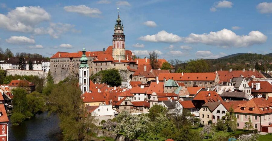 From Prague: Full-Day Český Krumlov Tour with Lunch - Quick takeaways before you go