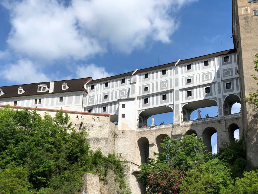 From Prague: Full-Day Český Krumlov Tour with Lunch - What the guides do well, and why it changes your experience