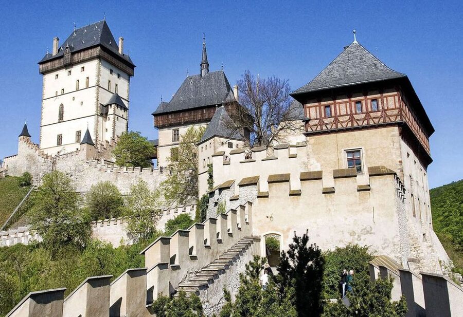 From Prague: Half-Day Karlstejn Castle Tour - Photo Stops and the Shopping Hour You’ll Either Love or Use to Recharge