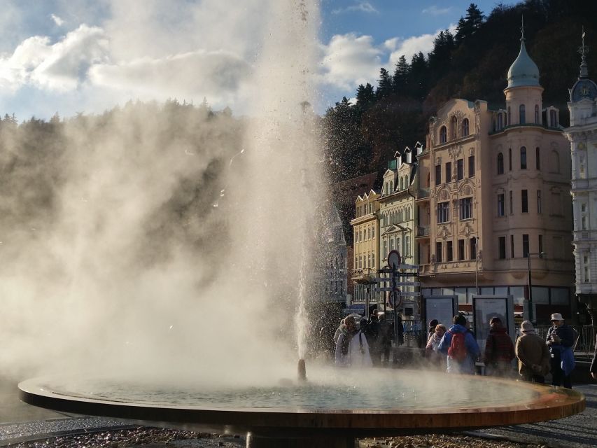 From Prague: Karlovy Vary Full-Day Tour - The 30-minute workshop stop at Moser-linked glass craft