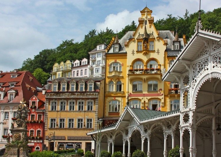 From Prague: Karlovy Vary Full-Day Tour - Promenade, colonnades, and that hot-spring taste
