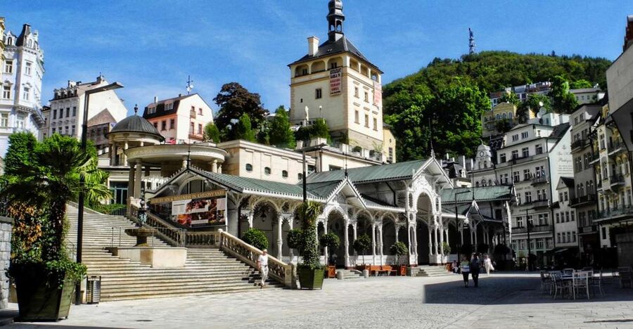 From Prague: Karlovy Vary Full-Day Tour - From Prague to Karlovy Vary: a 9-hour day with real pacing
