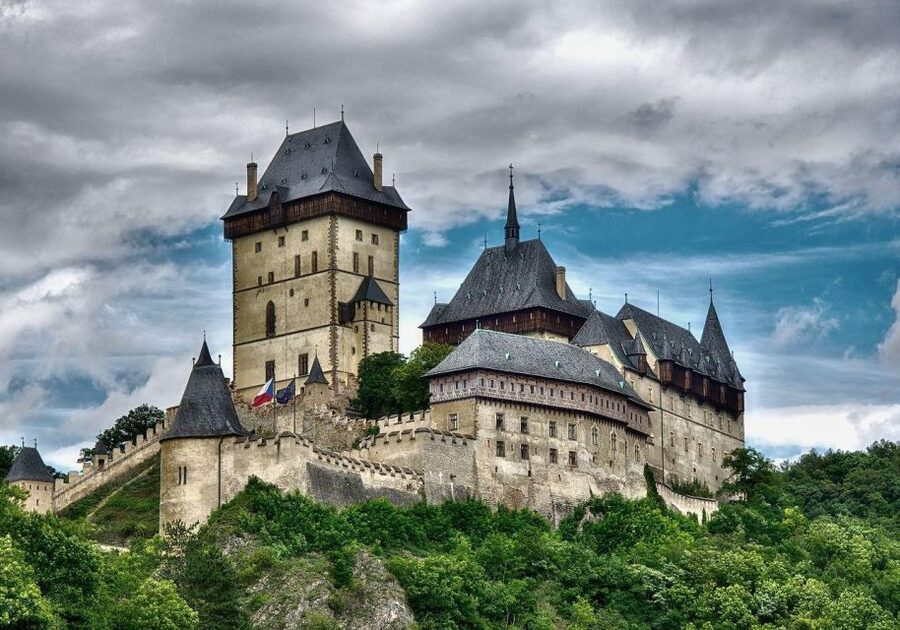 From Prague: Karlštejn Castle & Koněprusy Caves Tour - Why this 8-hour combo trip feels worth it